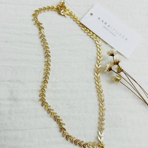 Dainty Leaf Necklace