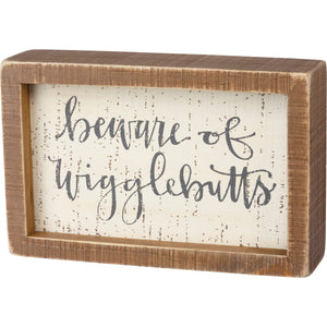 Wigglebutts- Box Sign